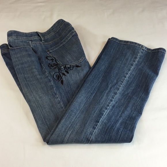 White House/Black Market Straight Leg Jeans - Picture 8 of 8